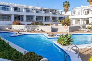 Basen w obiekcie PRB Aparment Puerto del Carmen lub w pobliżu