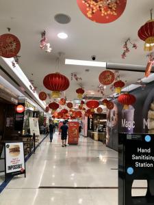 Supermarket nebo jiné obchody v  apartmánu nebo okolí