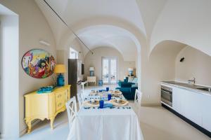 Køkken eller tekøkken på Villa Matilde by Elite Villas + 44 billeder