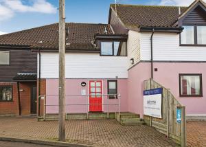 The building where the resort is located 