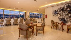 Golden Tulip Canaan Kampala的休息区