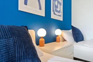 Neue moderne Studios im Zentrum, nahe Uni- Parkplatz auf Anfrage 객실 침대 사진 23개 이상