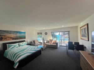Posezení v ubytování Phillip Island Holiday Apartments