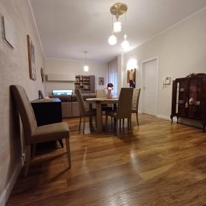 Гостиная зона в NSM La Vie en Rose appartamento con box privato