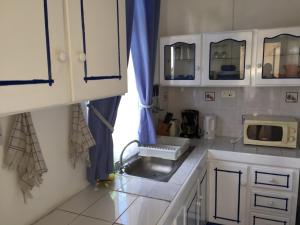 Een keuken of kitchenette bij Studio Manguillier