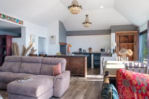 Posezení v ubytování GuestReady - A marvellous stay in Calheta