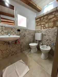 A bathroom at Villa Stella