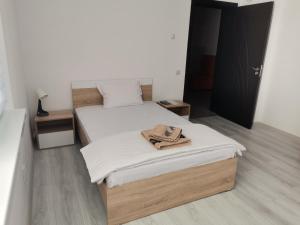 Ein Bett oder Betten in einem Zimmer der Unterkunft Дива