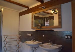 Koupelna v ubytování Ferienhaus an der Höh' + 26 fotografií