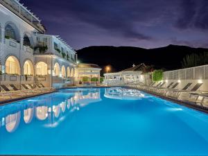 Bazén v ubytování Meandros Boutique & Spa Hotel - Adults Only nebo v jeho okolí