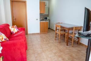 Fotografie z fotogalerie ubytování M370 - Marcelli, delizioso monolocale con terrazzo v destinaci Marcelli + 12 fotografií