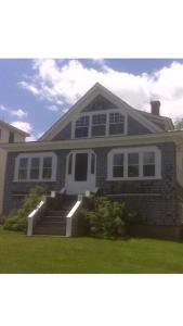 Το κτήριο όπου στεγάζεται  η παραθεριστική κατοικία