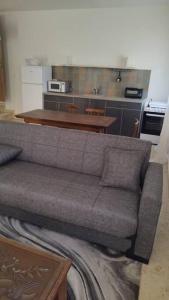 Fotografie z fotogalerie ubytování יחידה במקום שקט ליד פארק הקישון v destinaci Qiryat H̱aroshet