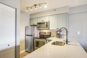 Ảnh trong thư viện ảnh của Ocean City Studio with Balcony - Steps to Boardwalk! ở Ocean City