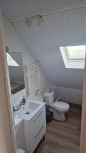 Ένα μπάνιο στο Charmant petit gîte au cœur de la Baie de Somme