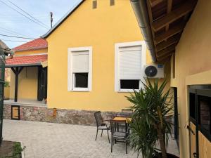 Hoone, kus villa asub