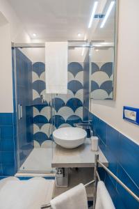 Koupelna v ubytování Elite Luxury Suites