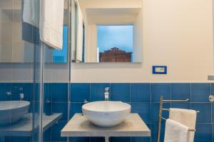 Koupelna v ubytování Elite Luxury Suites