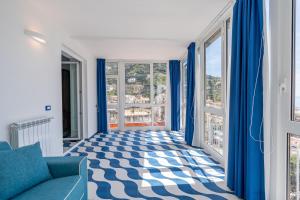 Postel nebo postele na pokoji v ubytování Elite Luxury Suites