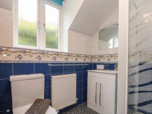 Et badeværelse på Ramblers Cottage + 9 billeder