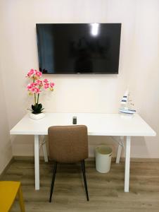 TV a/nebo společenská místnost v ubytování BariVera rooms