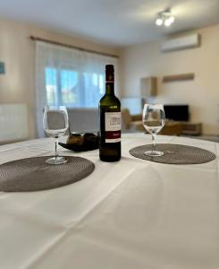 Afbeelding uit fotogalerij van Elena’s apartment in Néa Péramos