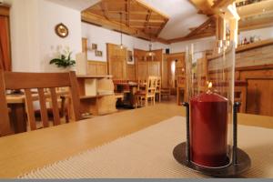 Restavracija oz. druge možnosti za prehrano v nastanitvi Hotel Tauernstern