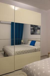 Sliema Modern 2-Bed Apartment 객실 침대