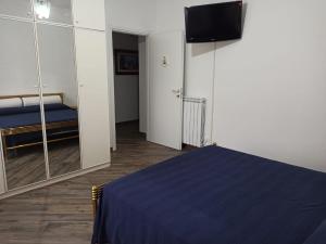 Afbeelding uit fotogalerij van B&BEES in Rocca Ranieri