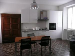Cucina o angolo cottura di Piccolo Lago