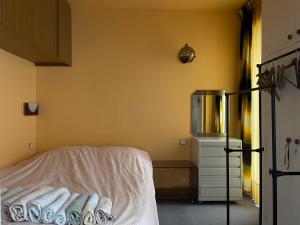 Posteľ alebo postele v izbe v ubytovaní Big apartment with terrace & central location