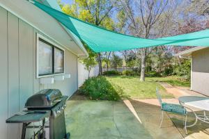 A garden outside Quiet Redding Getaway about 7 Mi to Downtown!