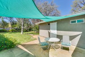 A garden outside Quiet Redding Getaway about 7 Mi to Downtown!
