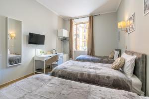 Gallery image of ESQUILINO HARMONY GUESTHOUSE - close to COLOSSEUM in Rome
