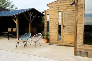 Patio alebo iná vonkajšia časť ubytovania ChillHouse by Kis Veréb