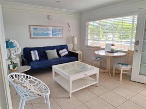 Posezení v ubytování Blind Pass Resort Motel