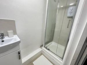 Bathroom sa Cosy Chic Flat in the Heart of Kidderminster