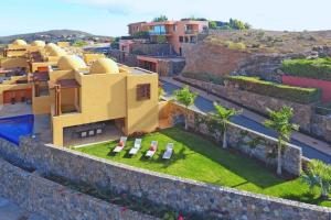 Et luftfoto af Ferienhaus mit Privatpool für 8 Personen ca 350 qm in El Salobre, Gran Canaria Südküste Gran Canaria