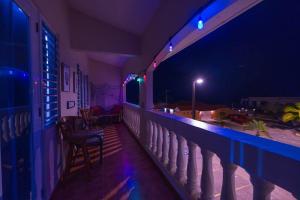 Μπαλκόνι ή βεράντα στο Golden Dream Villas & Studio A/B Pool View
