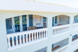 Μπαλκόνι ή βεράντα στο Golden Dream Villas & Studio A/B Pool View