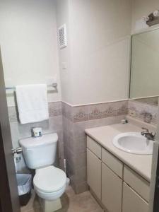Ένα μπάνιο στο Golden Dream Villas & Studio A/B Pool View