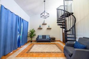 Χώρος καθιστικού στο Golden Dream Villas & Studio A/B Pool View