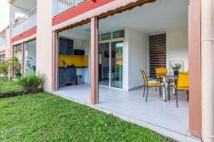 Fotografie z fotogalerie ubytování L'Escapade - séjour romantique à Marie-Galante, calme, plage à deux minutes à pied v destinaci Grand-Bourg