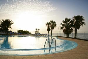 Бассейн в ROBINSON ESQUINZO PLAYA - All Inclusive или поблизости