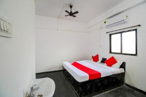 Gallery image of OYO Flagship 69410 Sip & Bite Restaurant N Lodging in Mansar