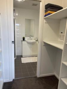 昆比恩Qbn Cracker: 2BR, 2BA, 2 secure b/ ment car parks的相册照片