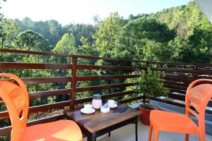 A balcony or terrace at Hotel Prince valley