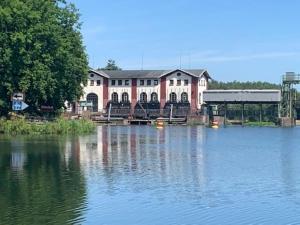 Permandangan sungai dekat dengan rumah percutian
