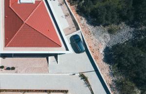 Pohľad z vtáčej perspektívy na ubytovanie Luxusvilla Manatis mit Pool