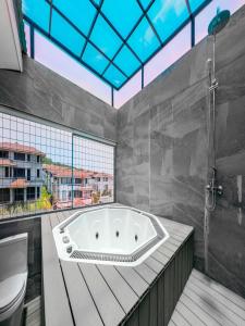 Φωτογραφία από το άλμπουμ του Chuỗi Villa FLC 4 Ngủ sang trọng - Hạ long σε Ha Long +15 φωτογραφίες